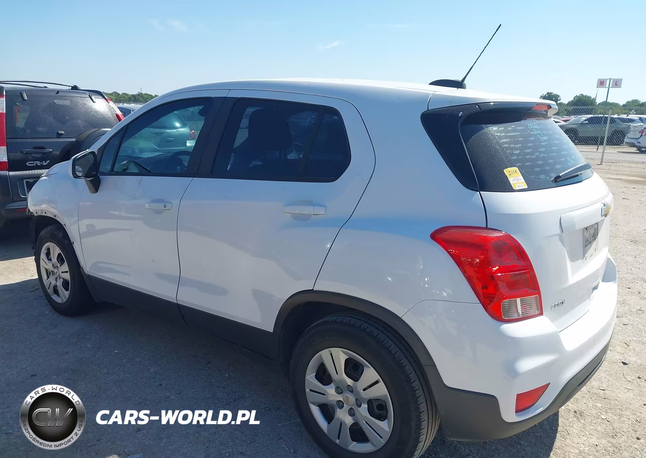 2018 Chevrolet Trax Ls VIN:3GNCJKSB2JL217193 - 3