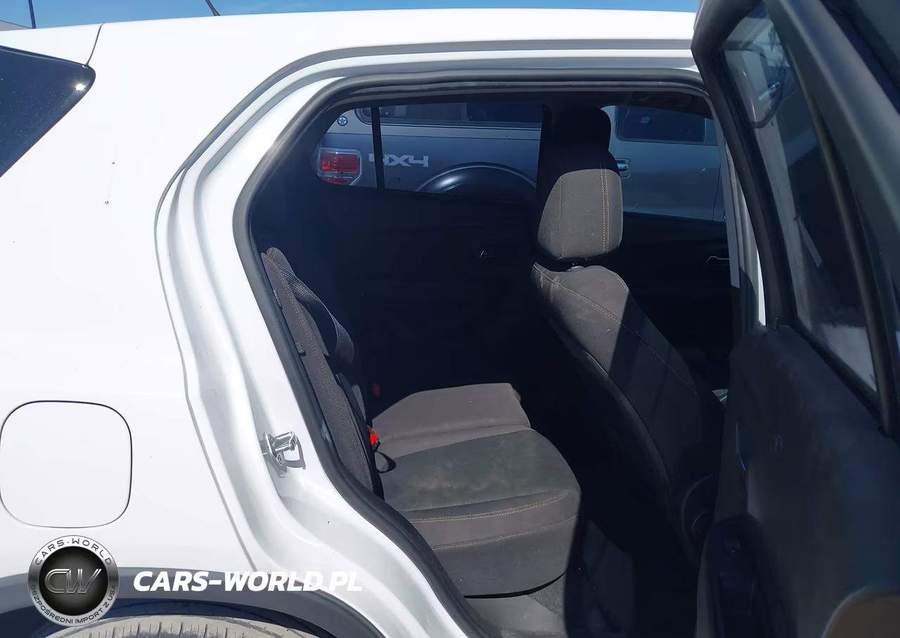 2018 Chevrolet Trax Ls VIN:3GNCJKSB2JL217193 - 8