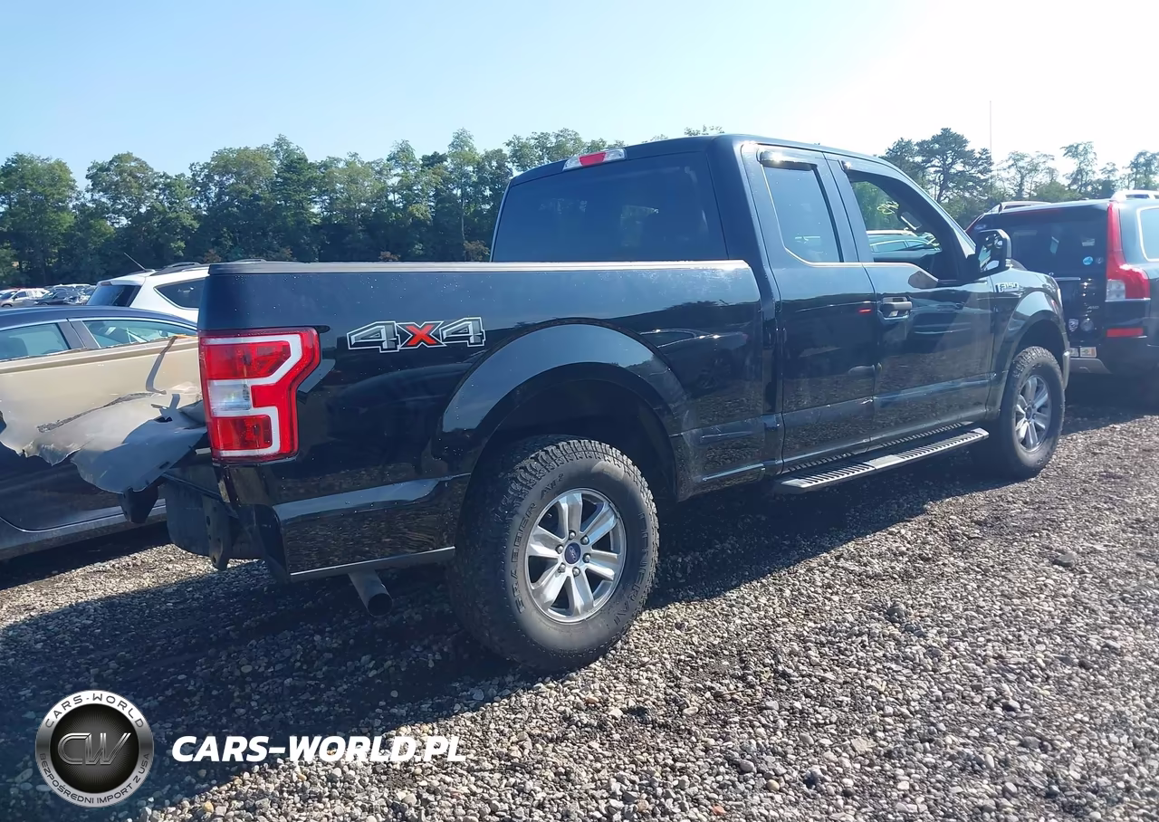 2018 Ford F-150 Xlt VIN:1FTEX1EP3JFB05725 - 4