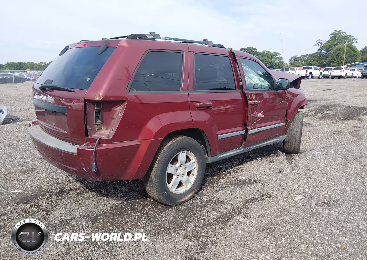 2007 Jeep Grand Cherokee Laredo VIN:1J8GS48K77C591192 - 4
