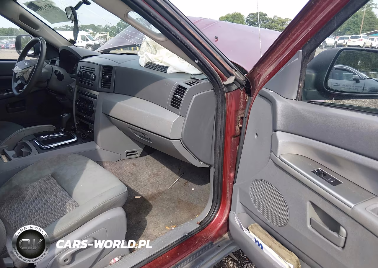 2007 Jeep Grand Cherokee Laredo VIN:1J8GS48K77C591192 - 5