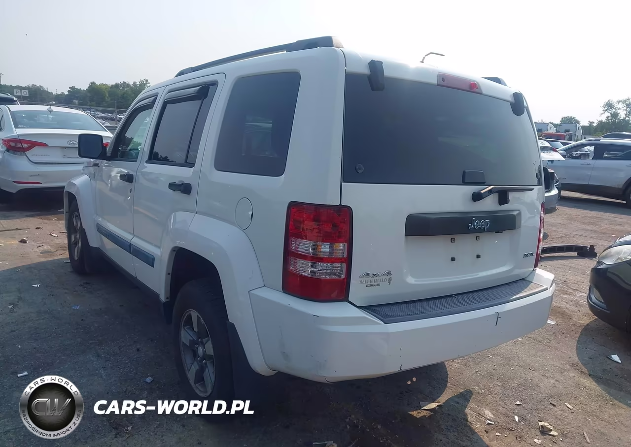 2008 Jeep Liberty Sport VIN:1J8GN28K98W279015 - 3