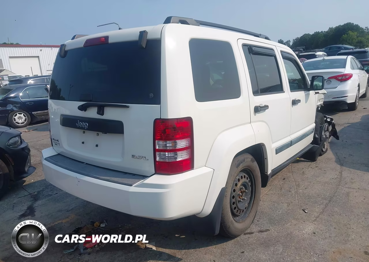 2008 Jeep Liberty Sport VIN:1J8GN28K98W279015 - 4