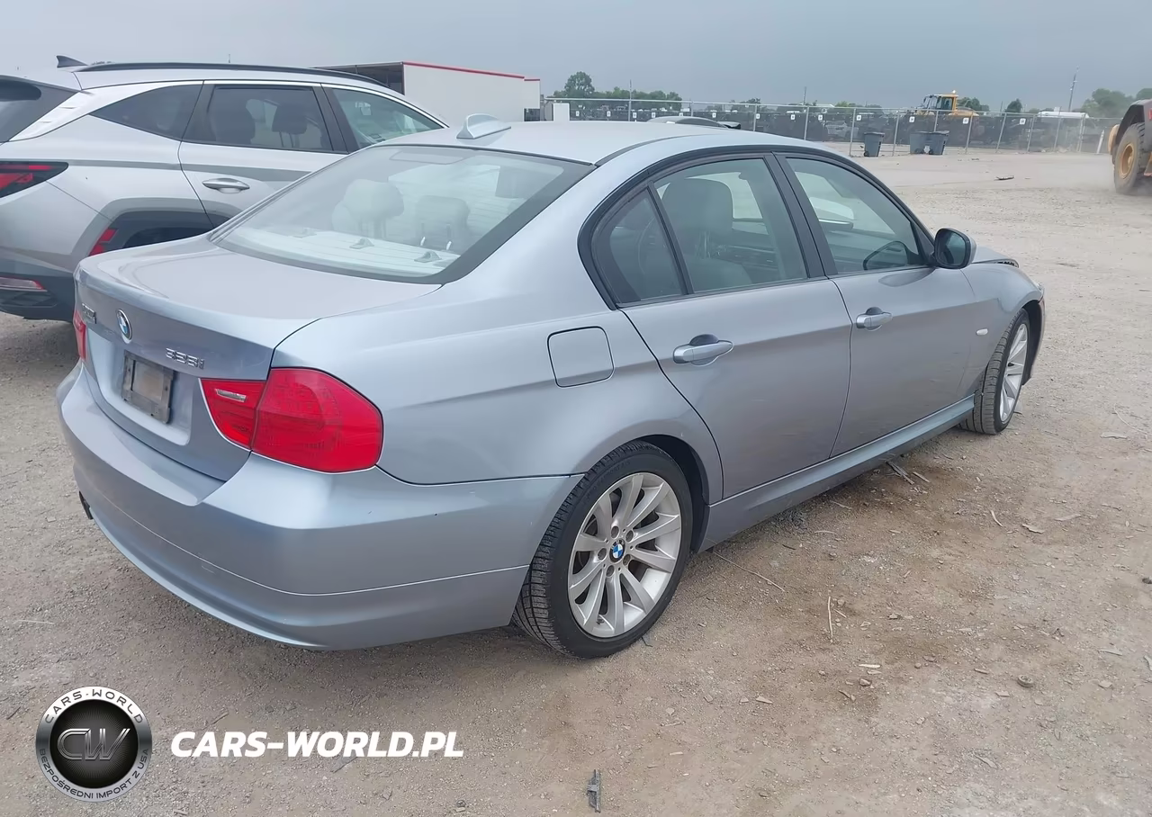 2011 BMW 328I VIN:WBAPH7G54BNM58080 - 4