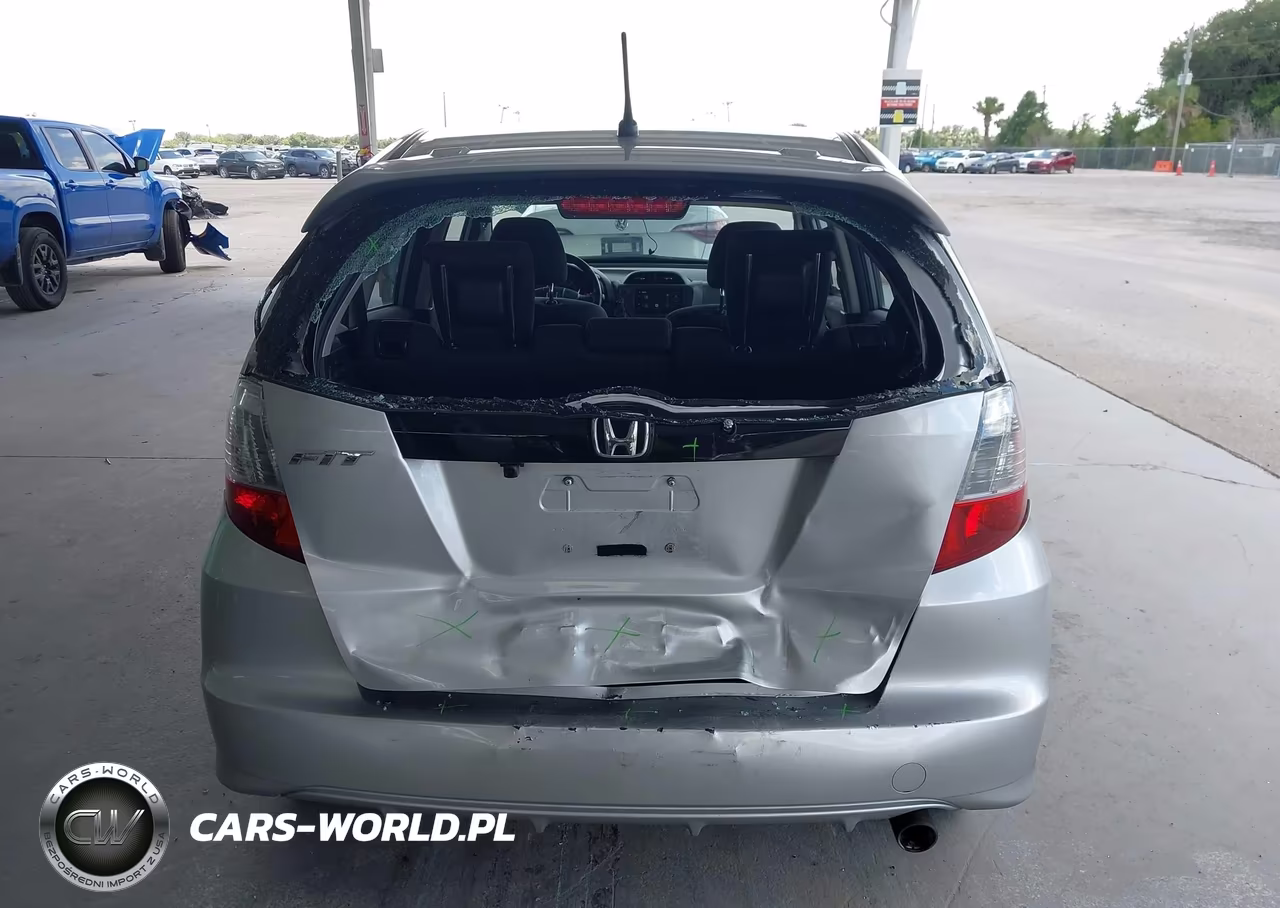2012 Honda Fit Sport VIN:JHMGE8H53CC029332 - 17