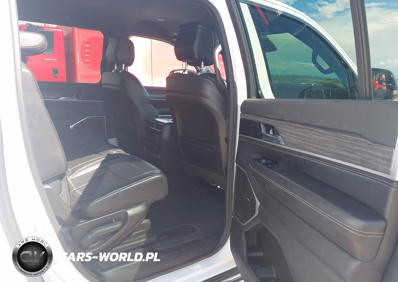 2023 Jeep Wagoneer L Series Ii 4X4 VIN:1C4SJSBP7PS557353 - 8