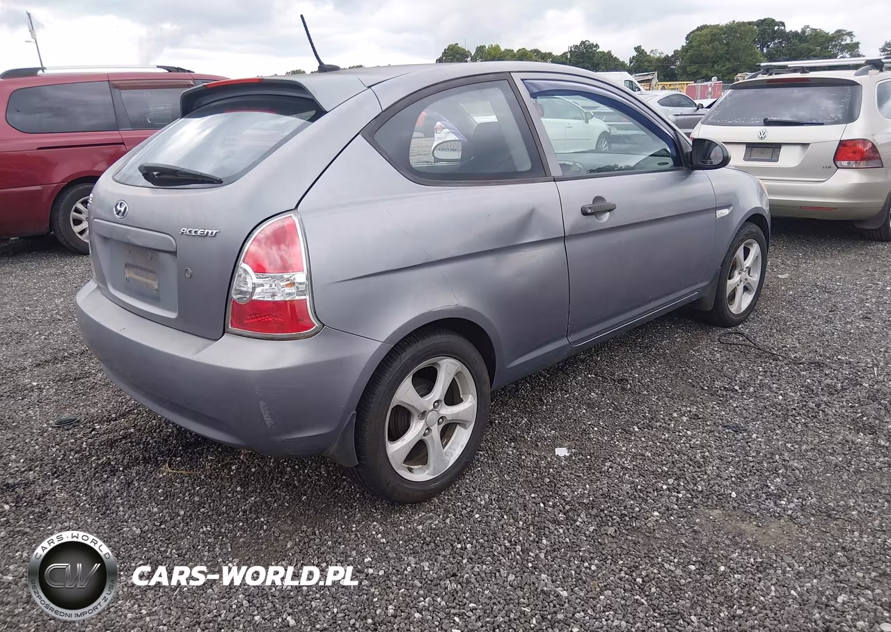 2009 Hyundai Accent Se VIN:KMHCN36C09U114227 - 4
