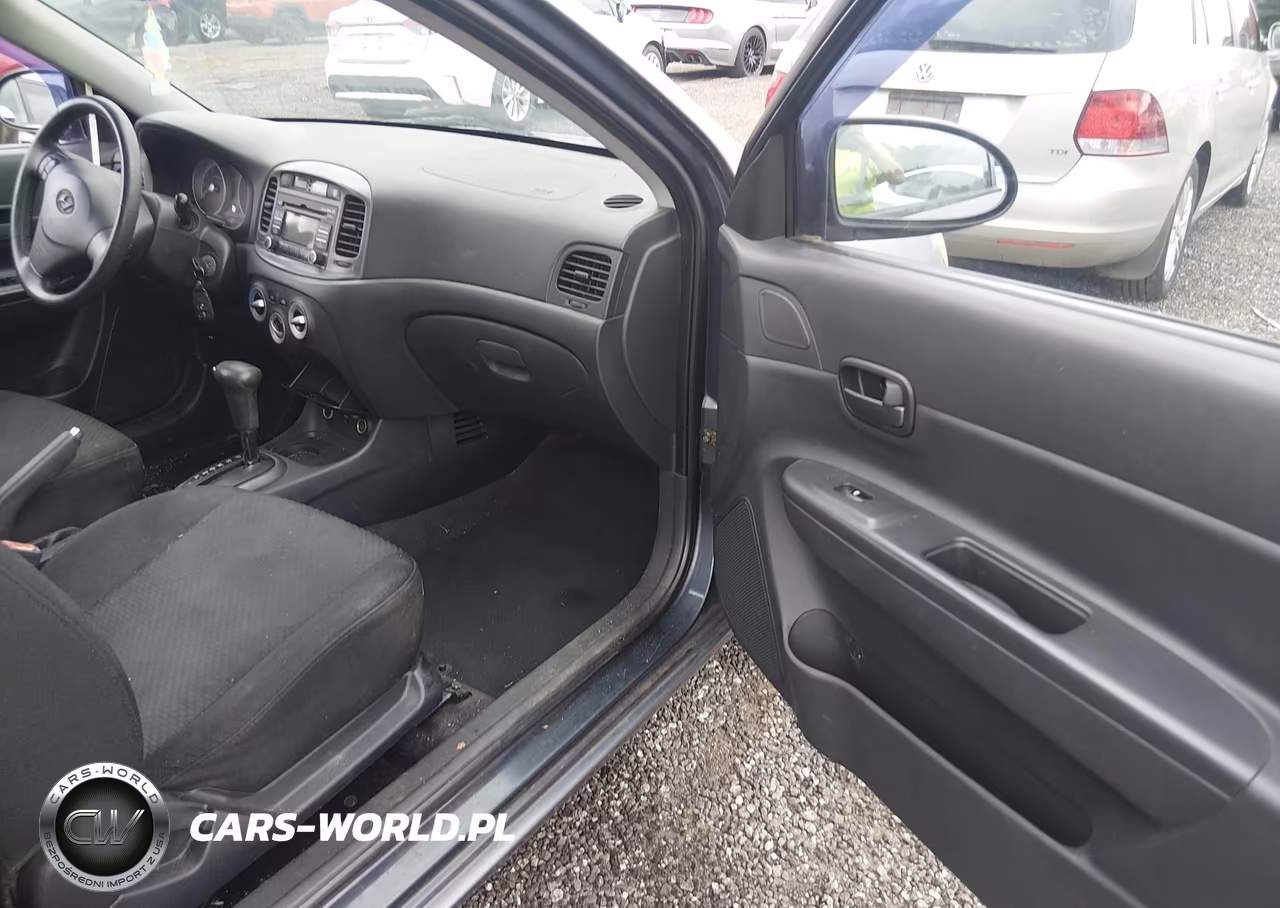 2009 Hyundai Accent Se VIN:KMHCN36C09U114227 - 5