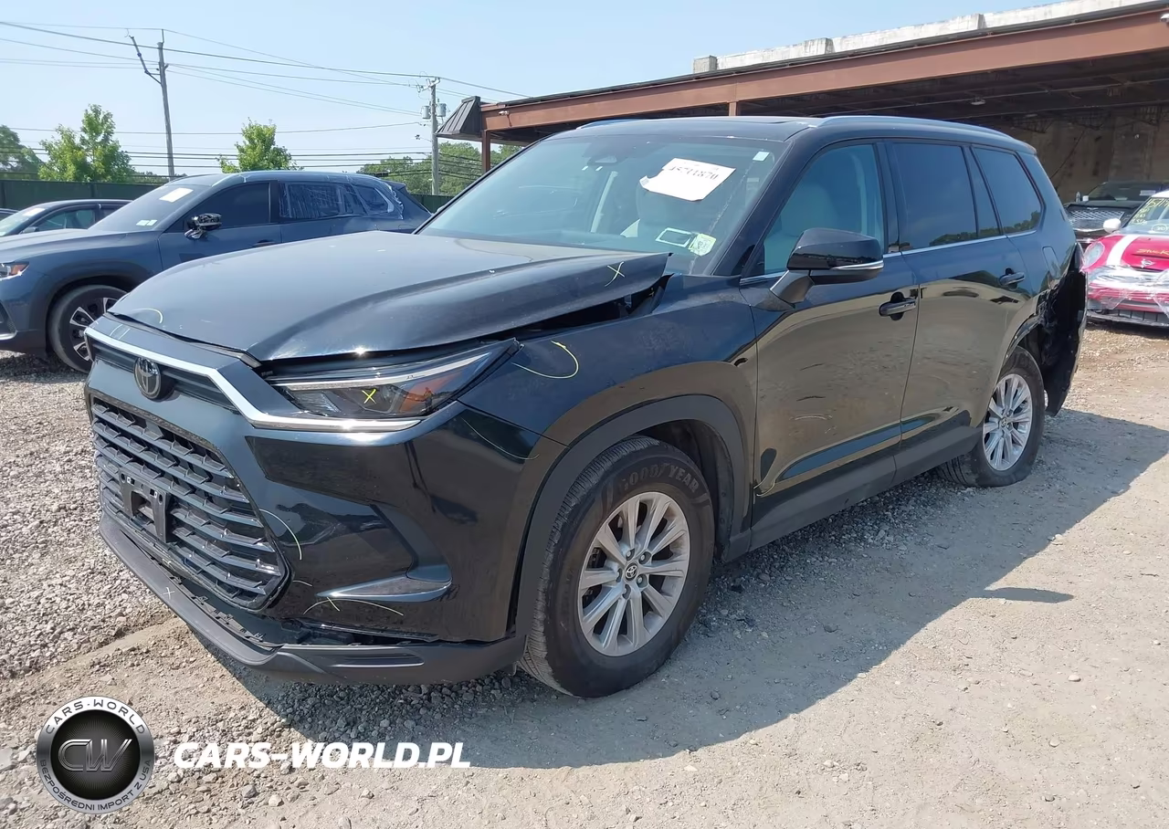 2025 Toyota Grand Highlander Xle VIN:5TDAAAB58SS074959 - 2