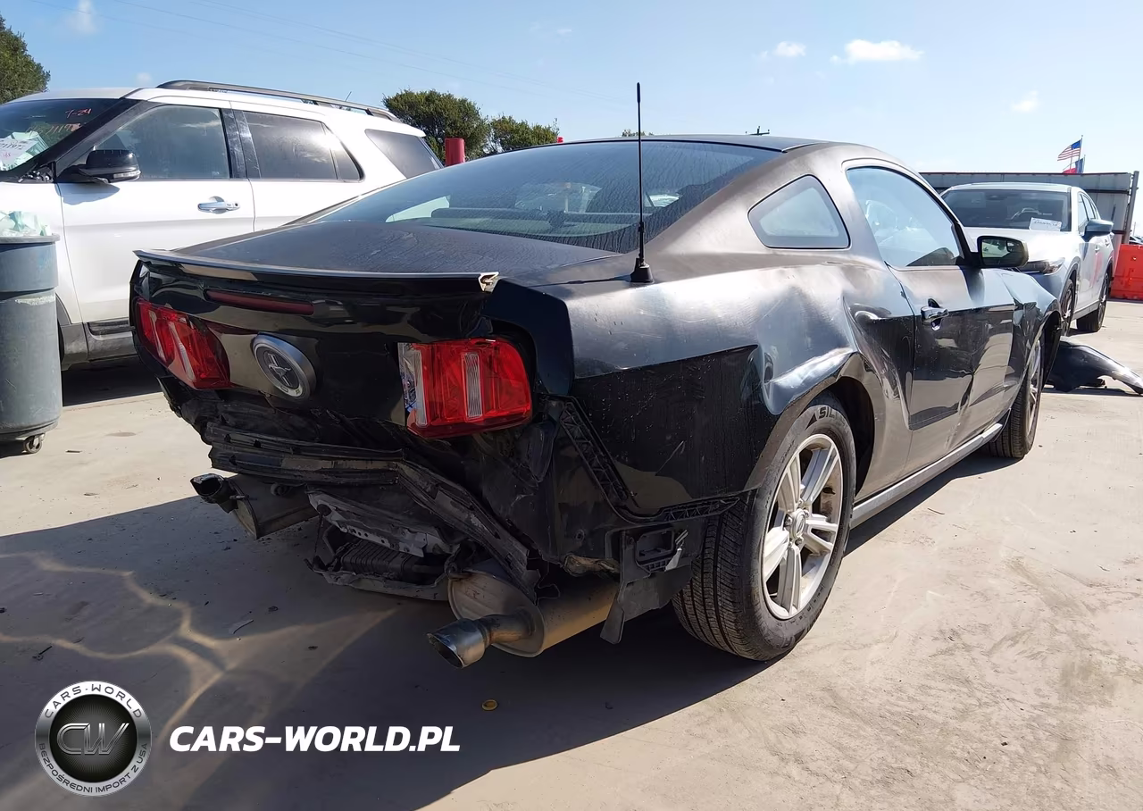 2012 Ford Mustang VIN:1ZVBP8AM2C5234567 - 4