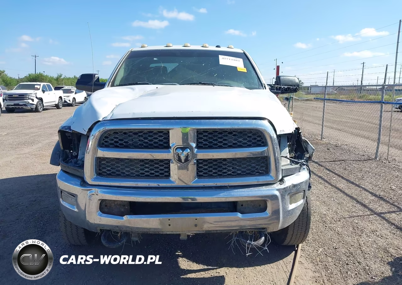 2017 Ram 5500 Chassis Tradesman-Slt-Laramie VIN:3C7WRMFL5HG520665 - 13