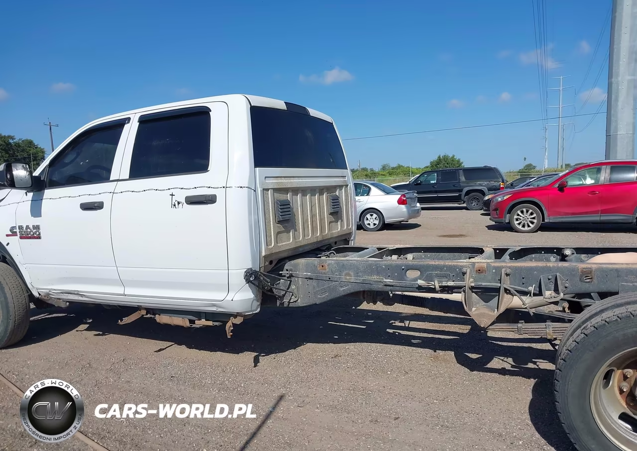 2017 Ram 5500 Chassis Tradesman-Slt-Laramie VIN:3C7WRMFL5HG520665 - 15