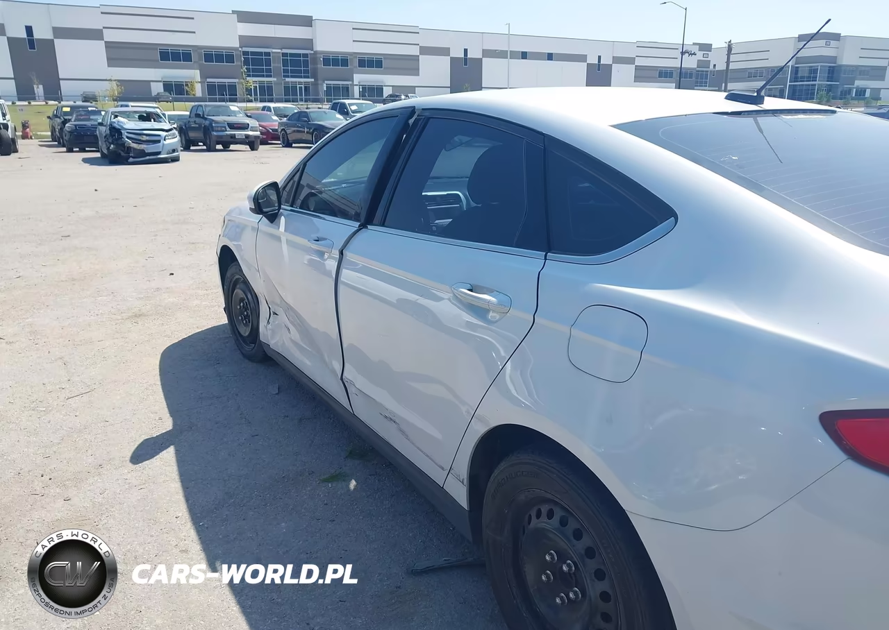 2013 Ford Fusion S VIN:3FA6P0G73DR364708 - 6