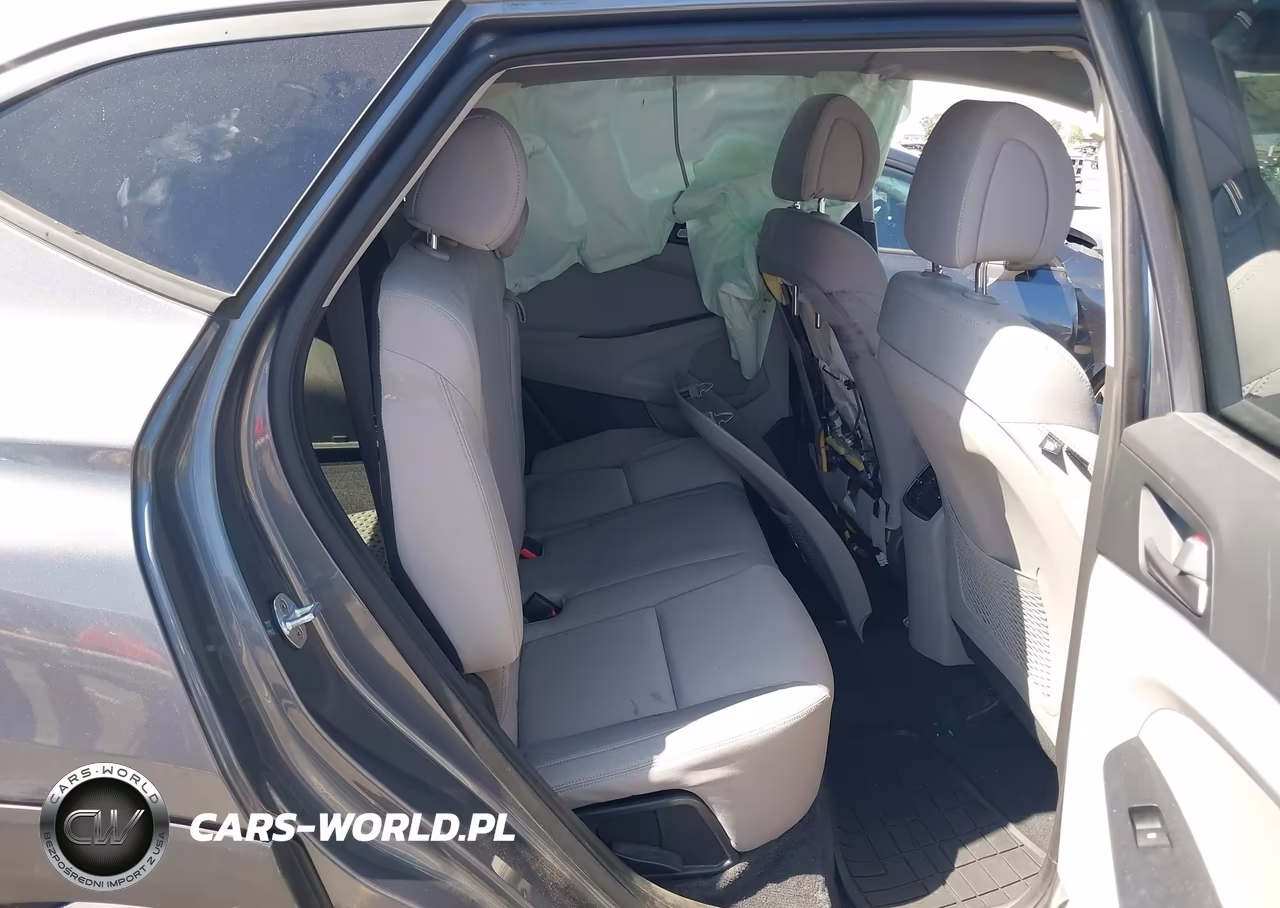 2017 Hyundai Tucson Value VIN:KM8J33A22HU563712 - 8