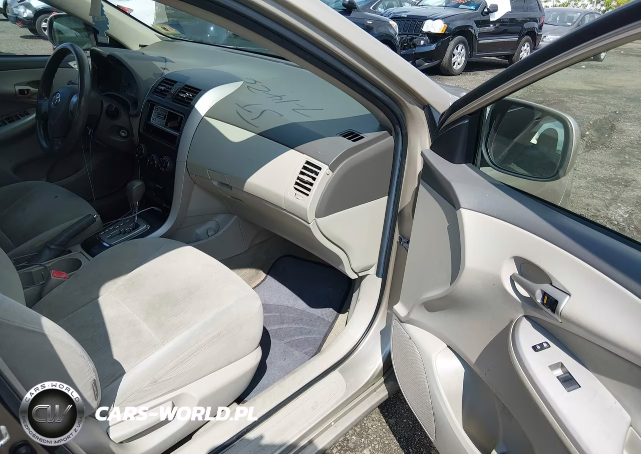 2010 Toyota Corolla Le VIN:2T1BU4EE1AC254882 - 5