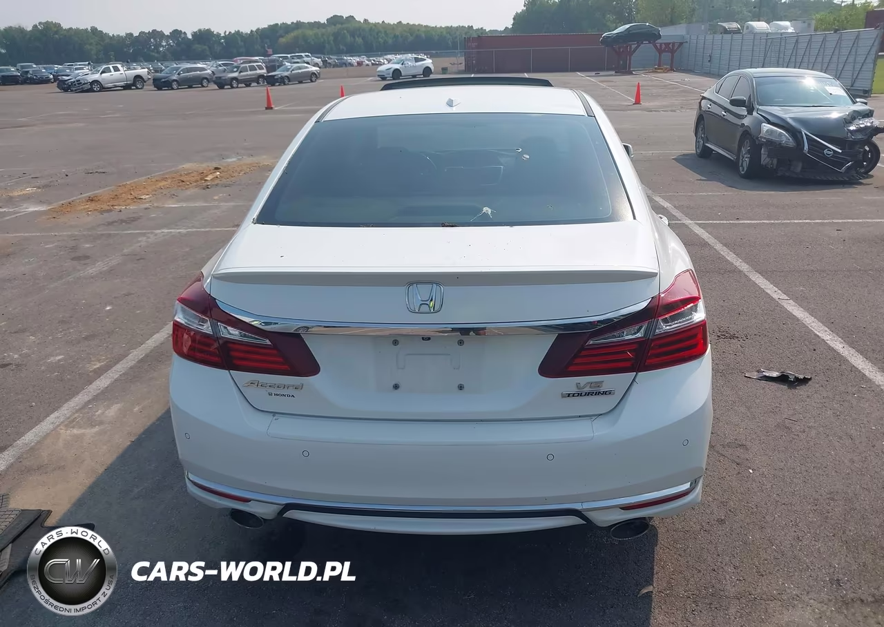2016 Honda Accord Touring VIN:1HGCR3F92GA027734 - 16