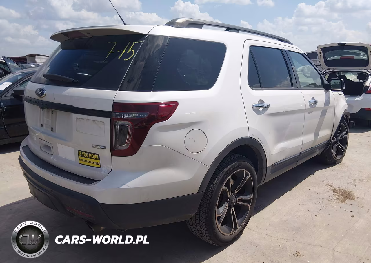 2013 Ford Explorer Sport VIN:1FM5K8GT2DGB50621 - 4
