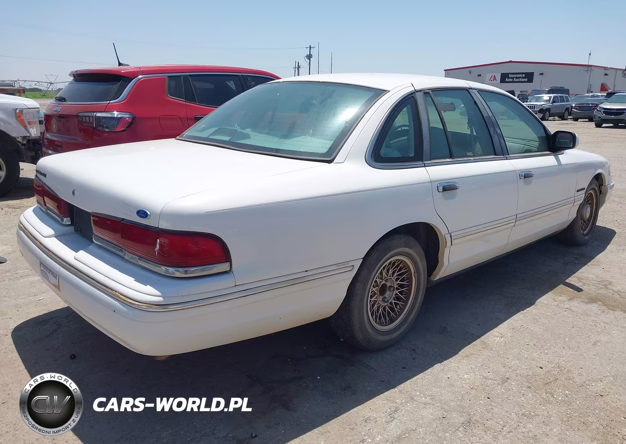 1995 Ford Crown Victoria Lx VIN:2FALP74W7SX126396 - 4