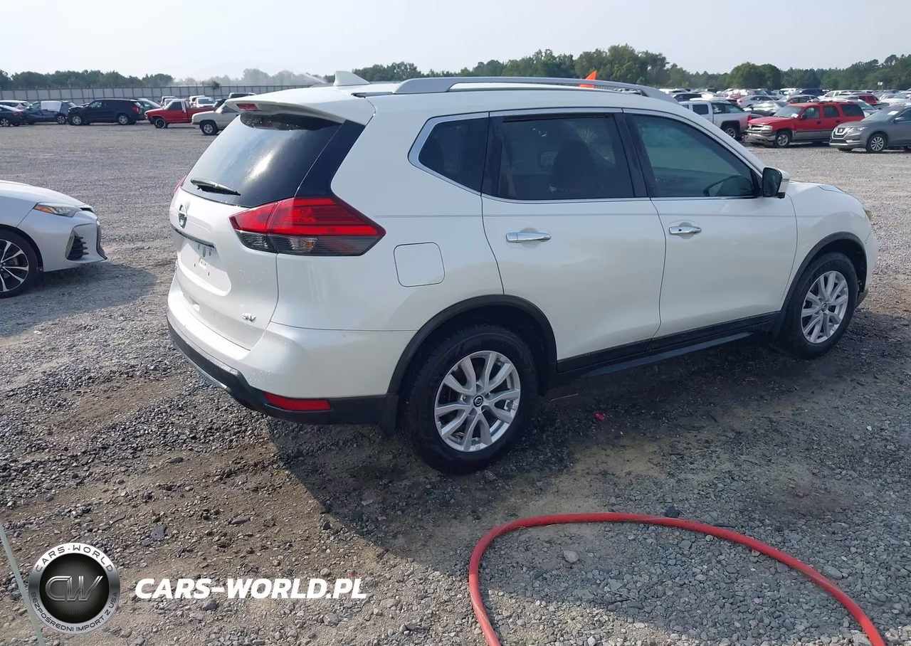 2017 Nissan Rogue Sv VIN:5N1AT2MT4HC878273 - 4