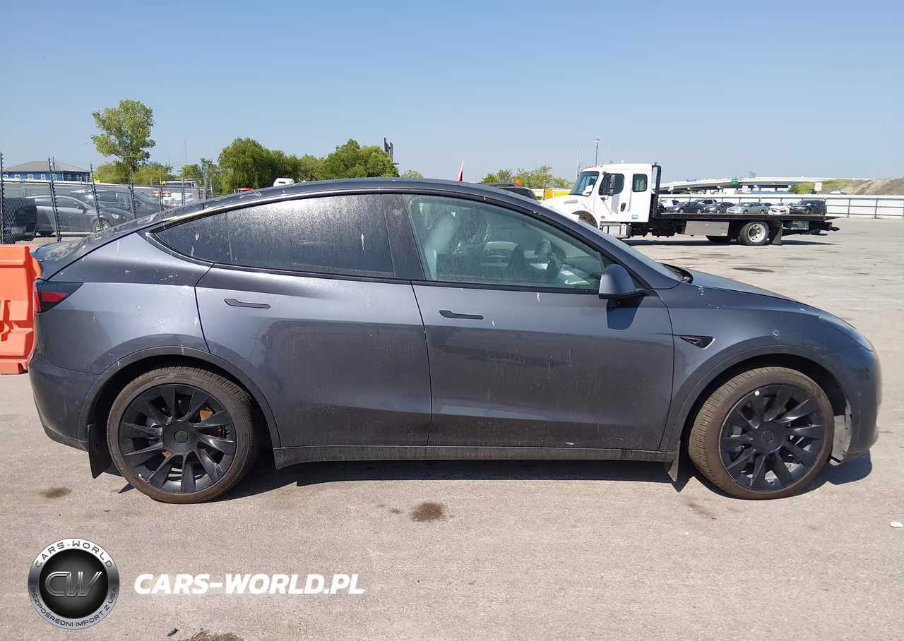 2023 Tesla Model Y Awd-Long Range Dual Motor All-Wheel Drive VIN:7SAYGAEE5PF584659 - 13
