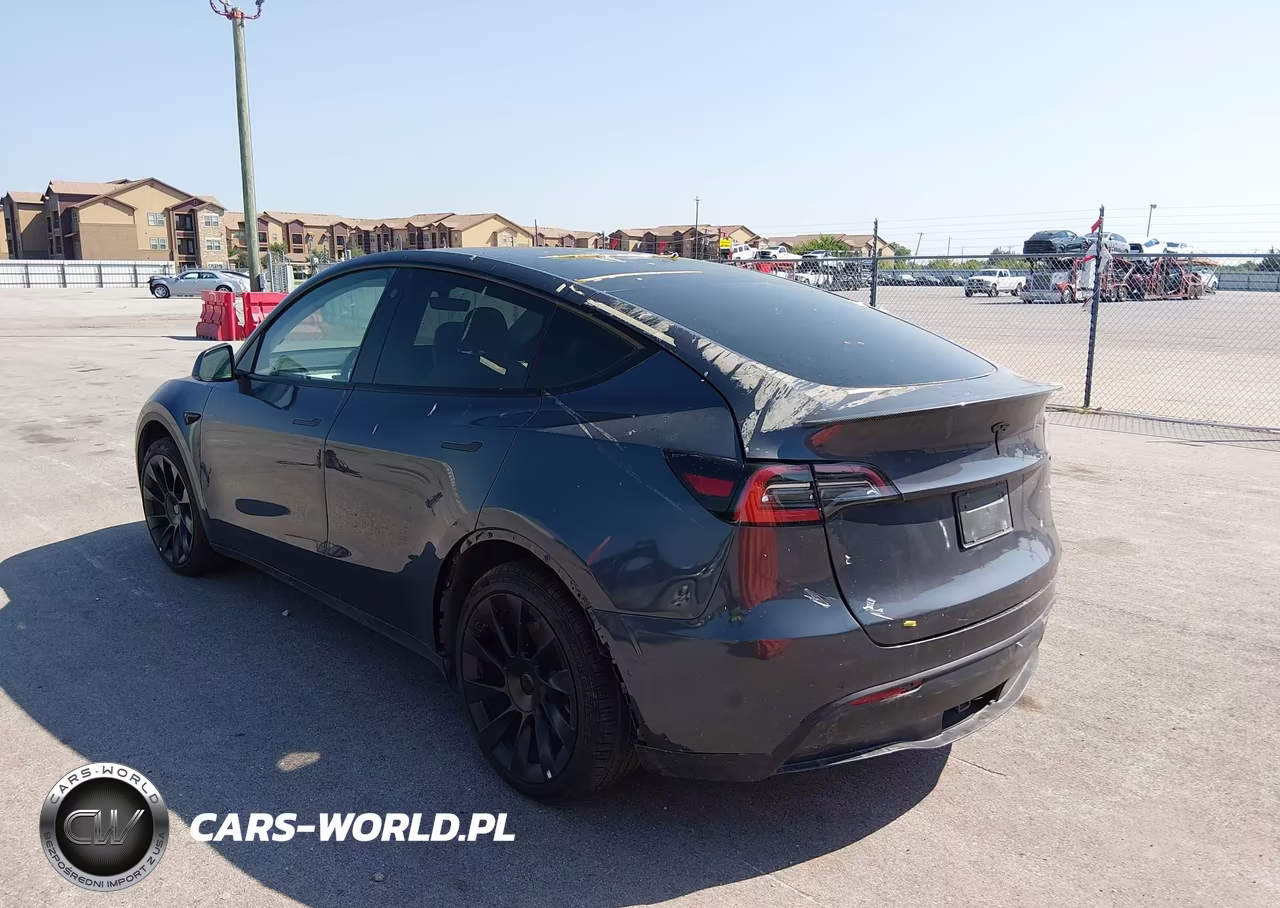 2023 Tesla Model Y Awd-Long Range Dual Motor All-Wheel Drive VIN:7SAYGAEE5PF584659 - 3