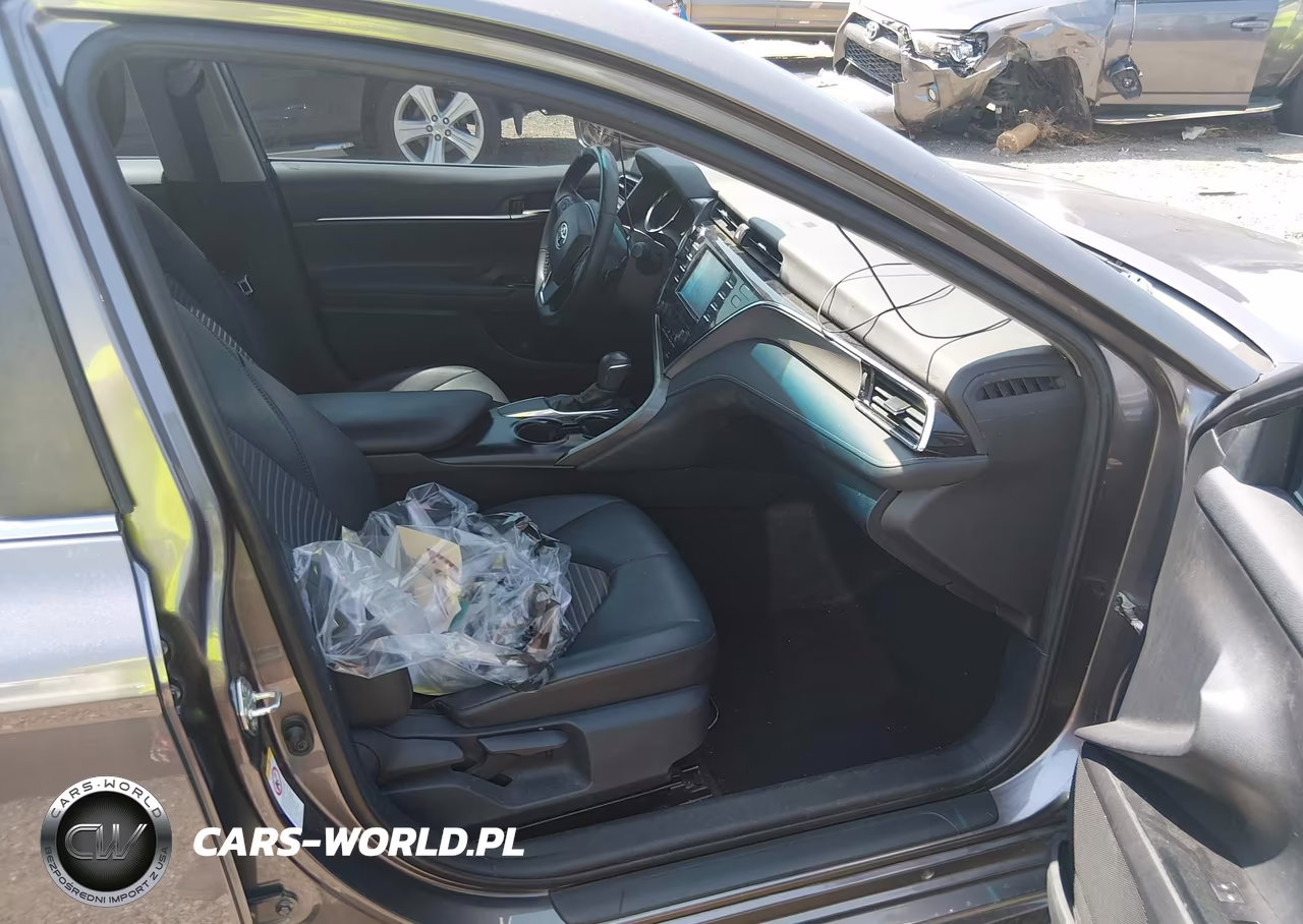 2018 Toyota Camry Se VIN:4T1B11HK0JU674902 - 5