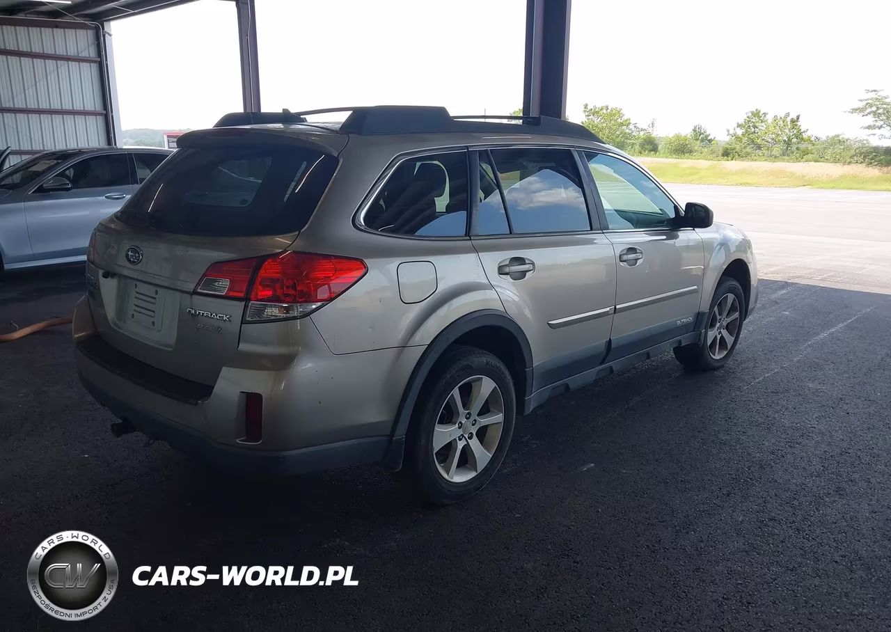 2014 Subaru Outback 2.5I Premium VIN:4S4BRBDC1E3236155 - 4