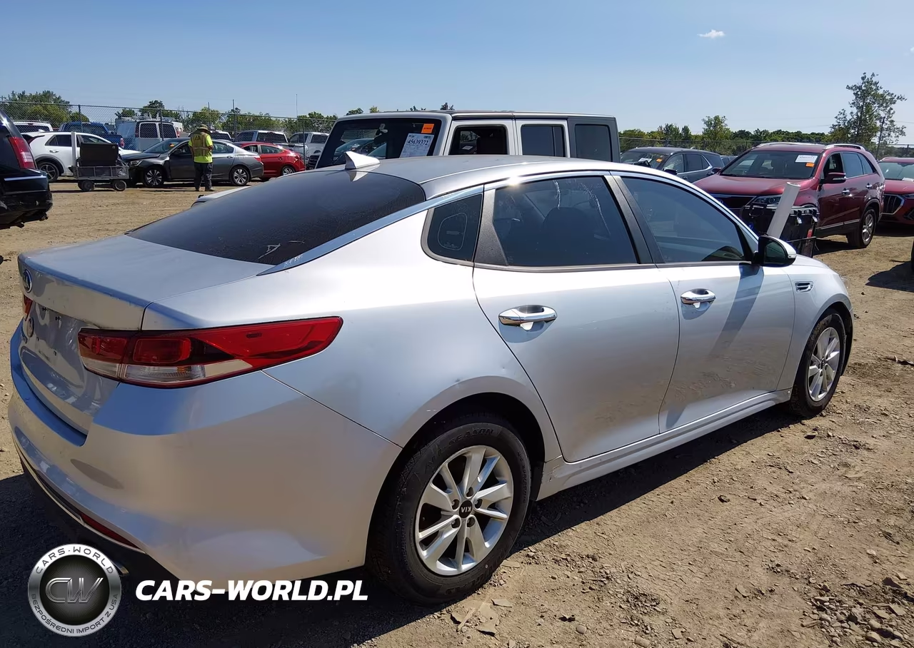 2018 Kia Optima Lx VIN:5XXGT4L35JG186363 - 4