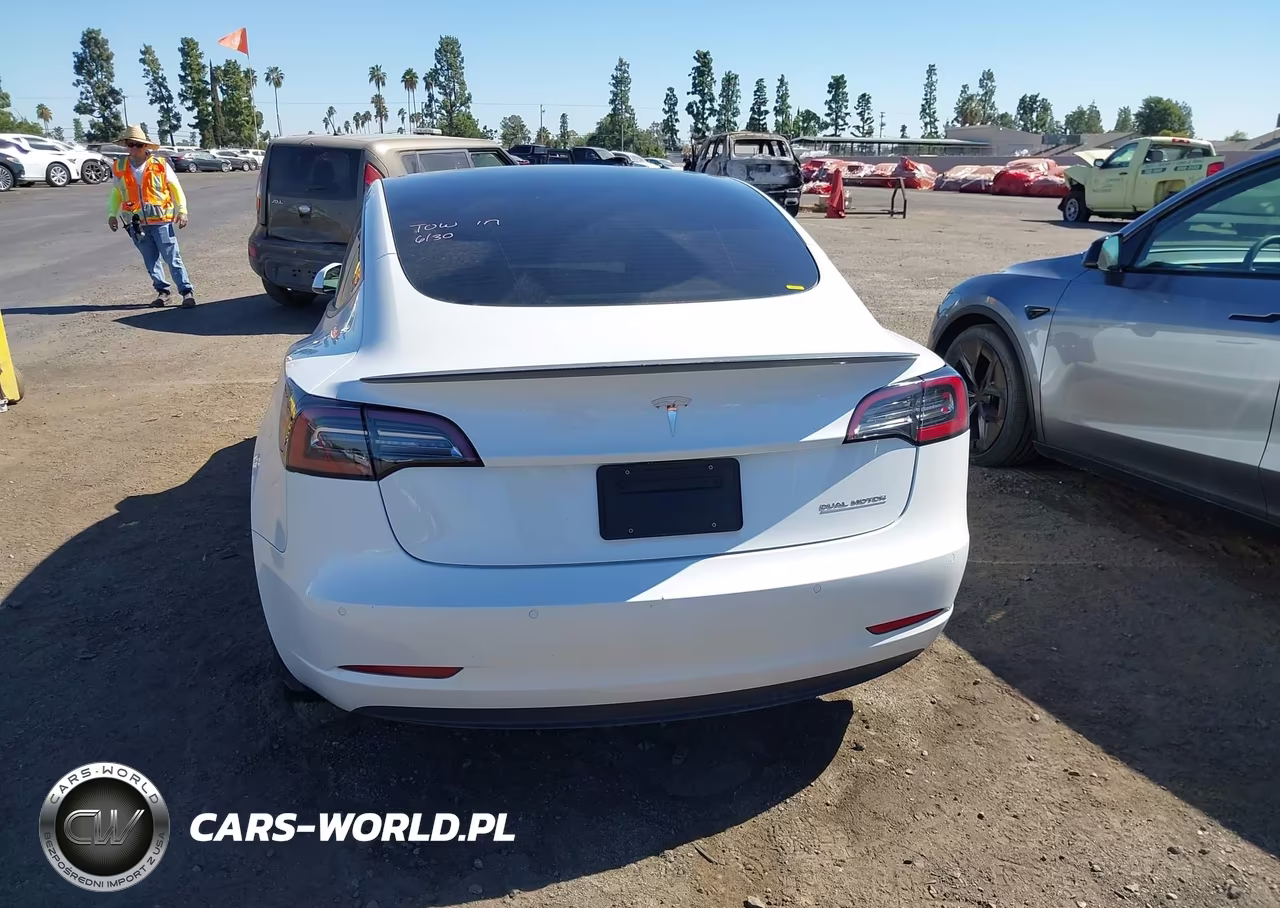 2021 Tesla Model 3 Performance Dual Motor All-Wheel Drive VIN:5YJ3E1EC0MF093696 - 17