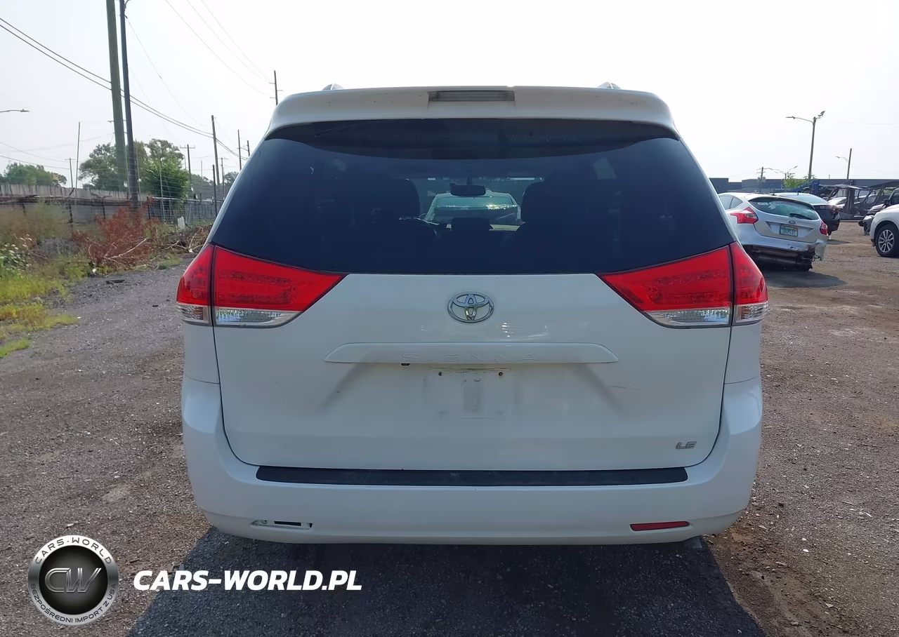 2014 Toyota Sienna Le V6 8 Passenger VIN:5TDKK3DC7ES452122 - 16