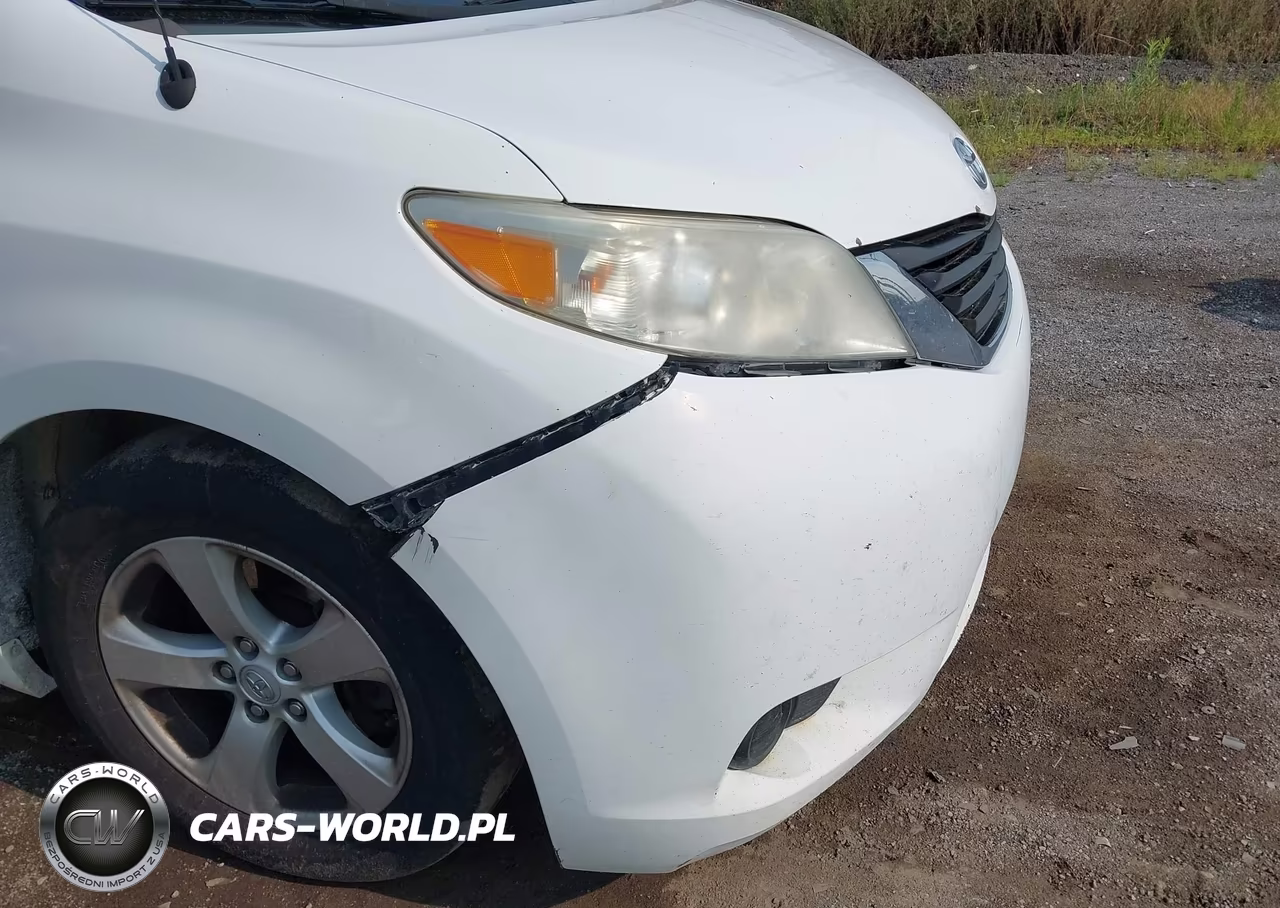 2014 Toyota Sienna Le V6 8 Passenger VIN:5TDKK3DC7ES452122 - 6