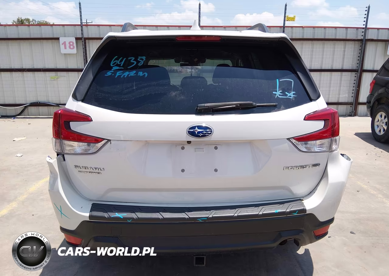 2020 Subaru Forester Premium VIN:JF2SKAJC9LH542500 - 17