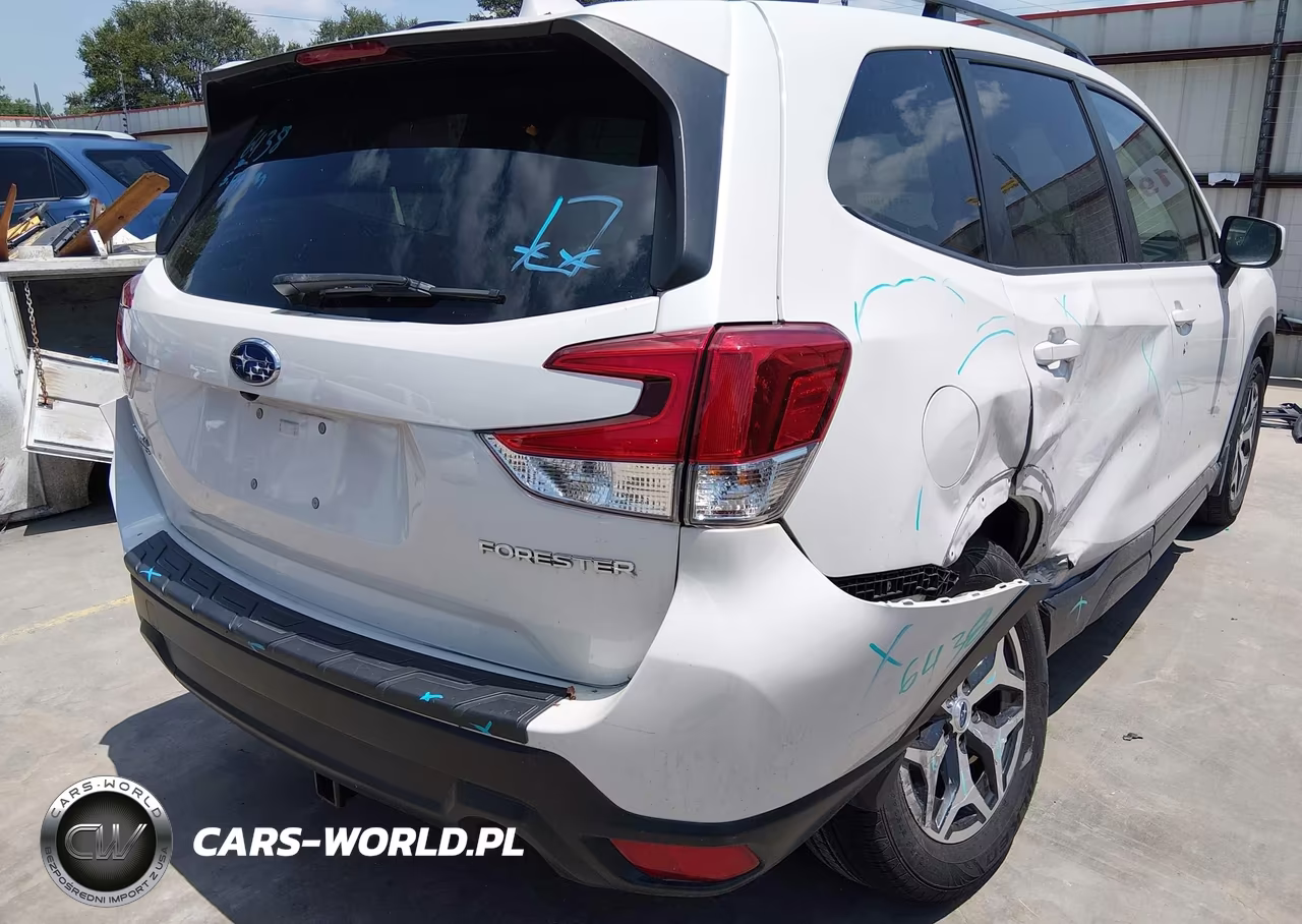 2020 Subaru Forester Premium VIN:JF2SKAJC9LH542500 - 18
