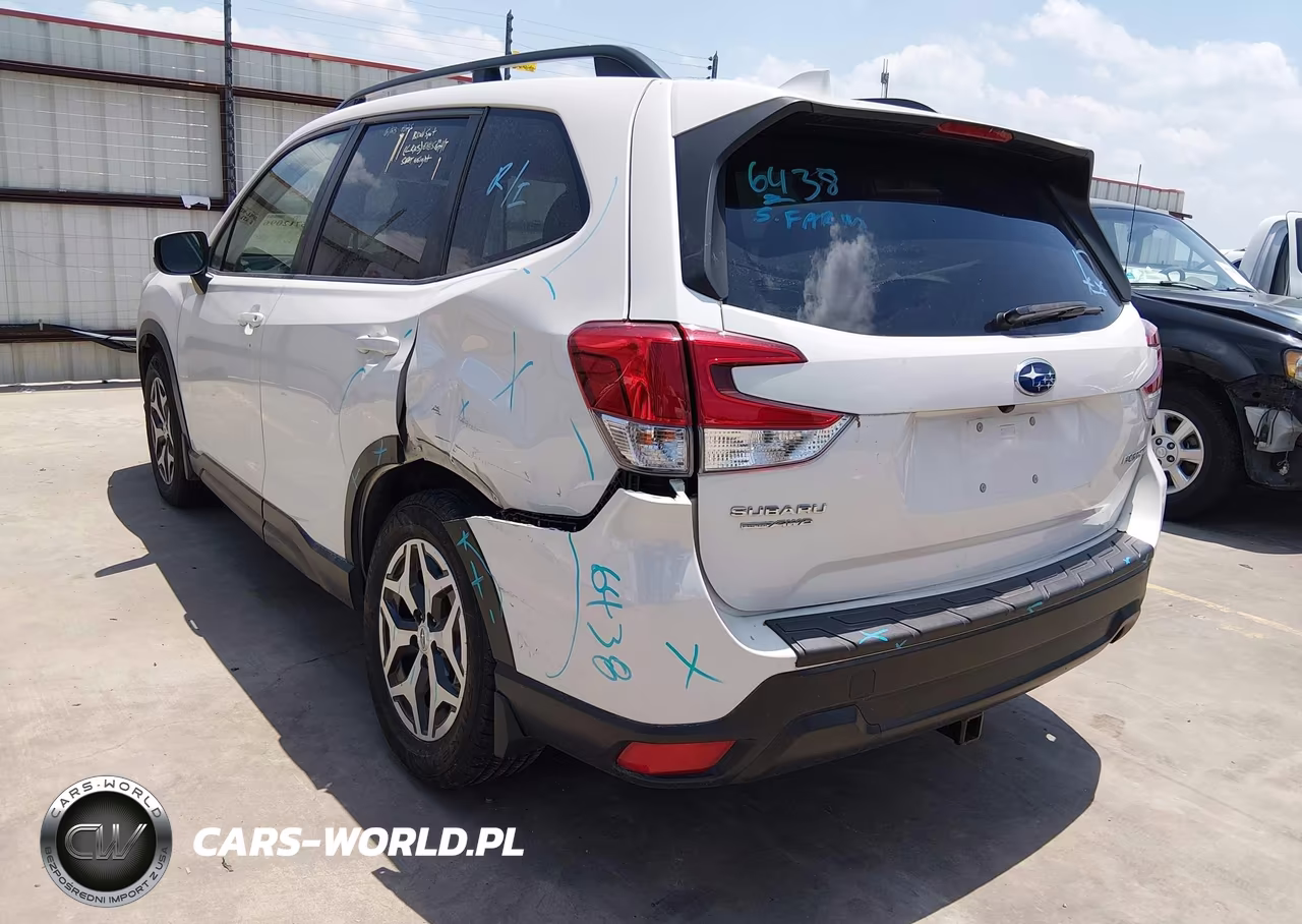 2020 Subaru Forester Premium VIN:JF2SKAJC9LH542500 - 3