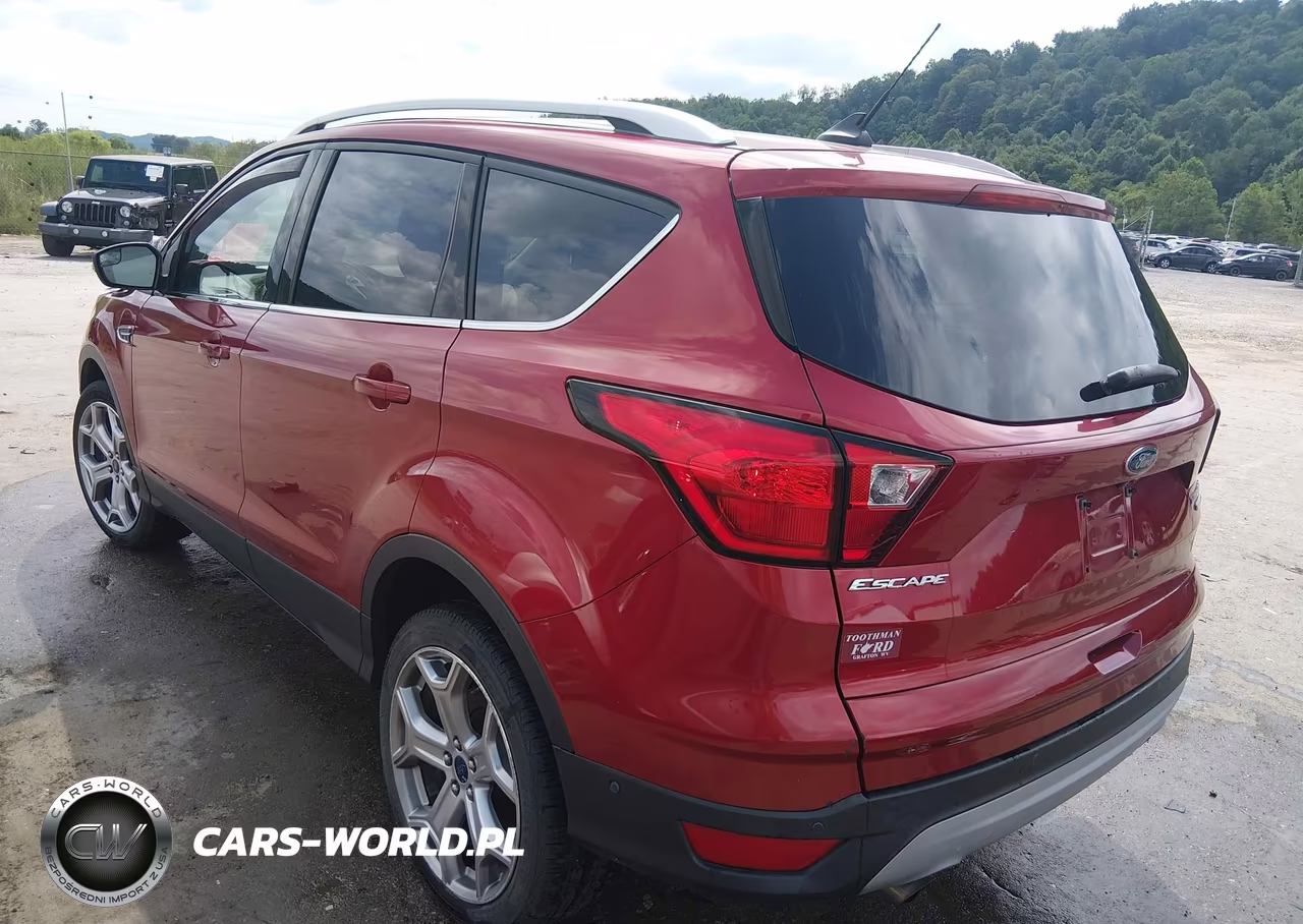 2019 Ford Escape Titanium VIN:1FMCU9J94KUA95026 - 3