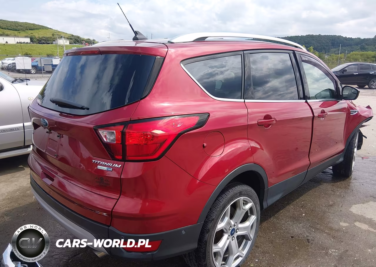 2019 Ford Escape Titanium VIN:1FMCU9J94KUA95026 - 4
