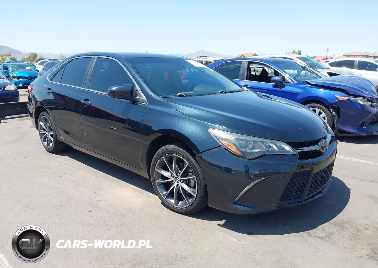 2015 Toyota Camry Xse V6 – zdjęcie 1 z 16