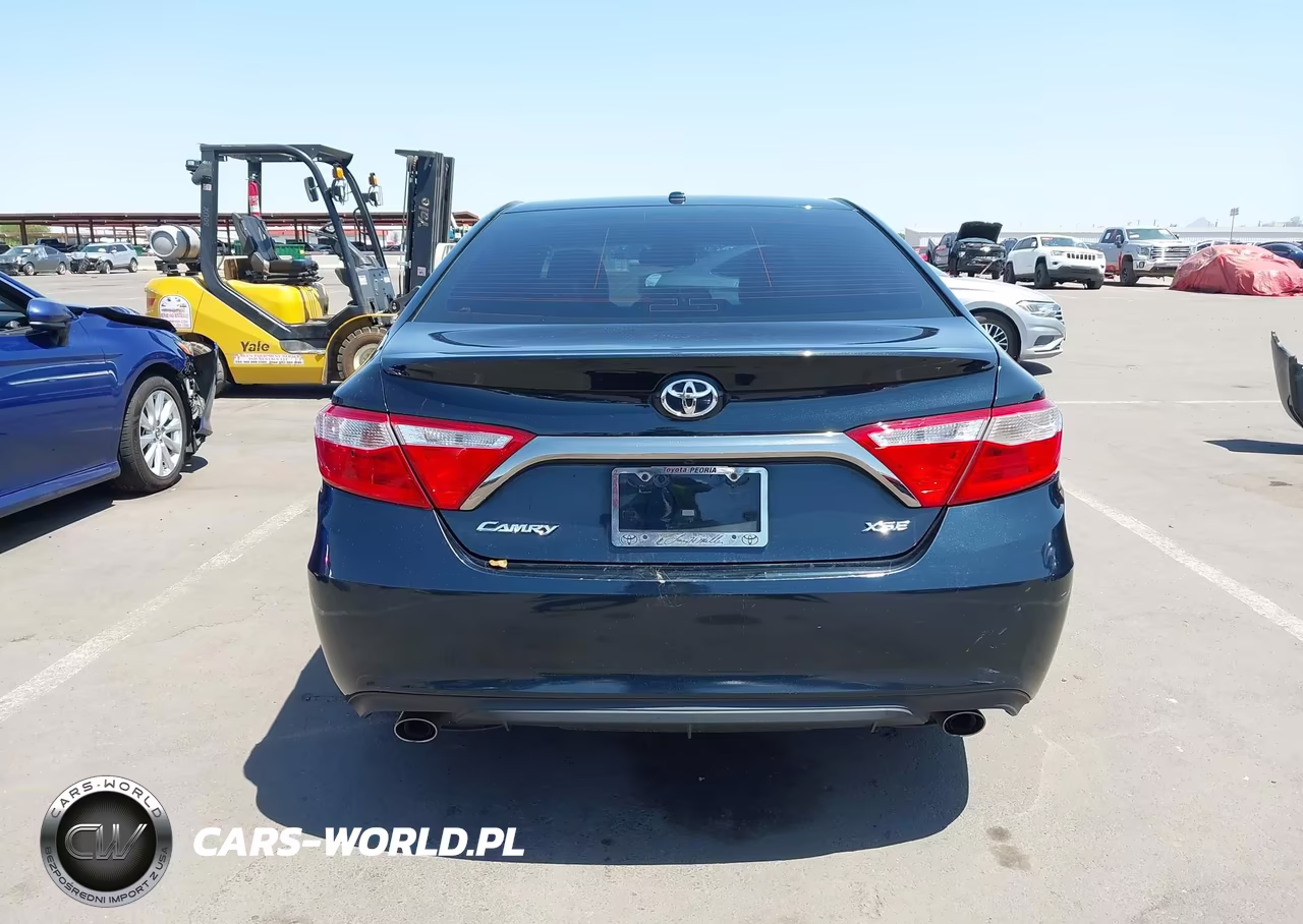 2015 Toyota Camry Xse V6 VIN:4T1BK1FK5FU563480 - 16