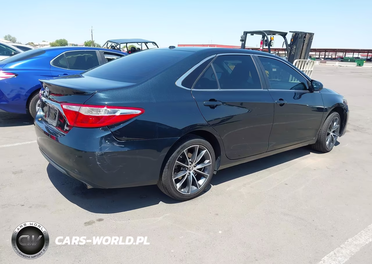 2015 Toyota Camry Xse V6 VIN:4T1BK1FK5FU563480 - 4