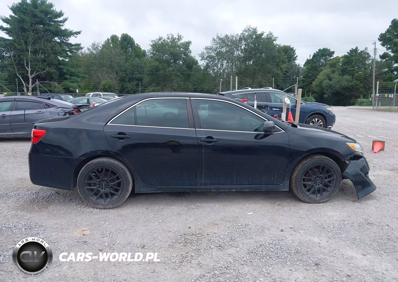 2014 Toyota Camry Se VIN:4T1BF1FK3EU444054 - 14