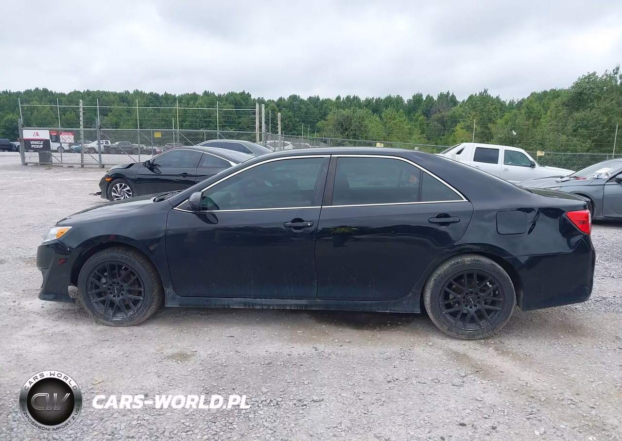 2014 Toyota Camry Se VIN:4T1BF1FK3EU444054 - 15