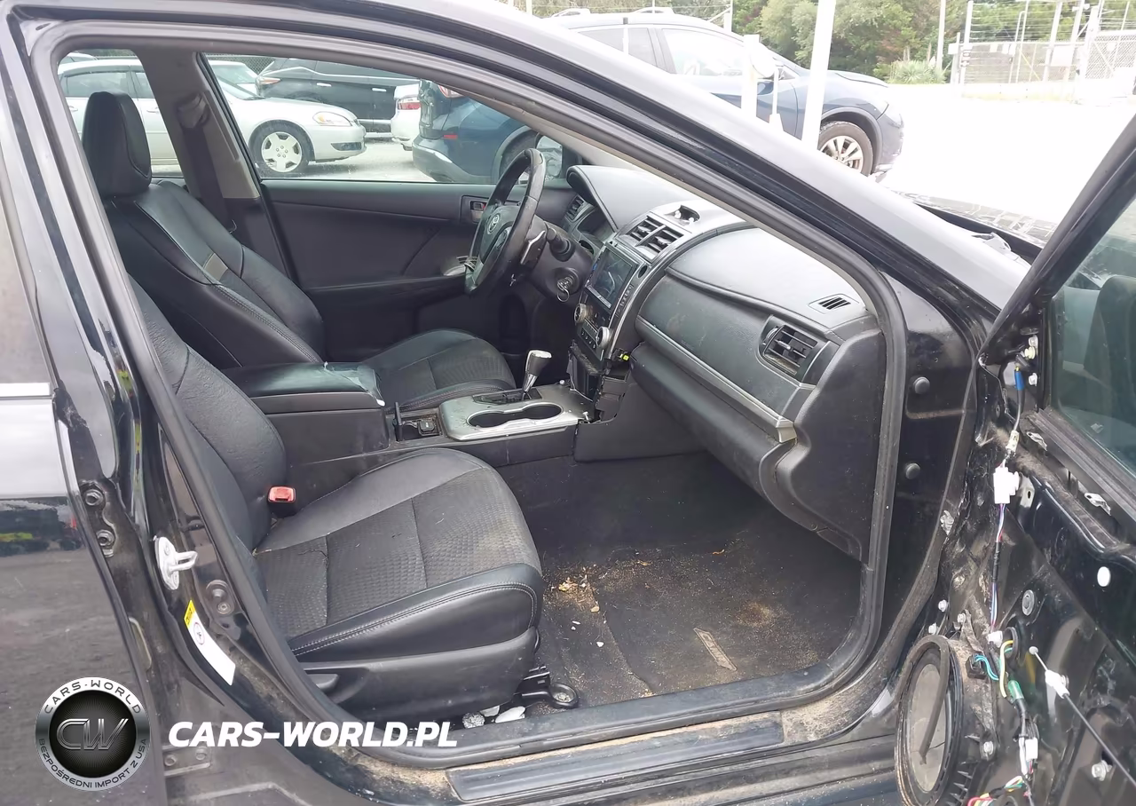 2014 Toyota Camry Se VIN:4T1BF1FK3EU444054 - 5