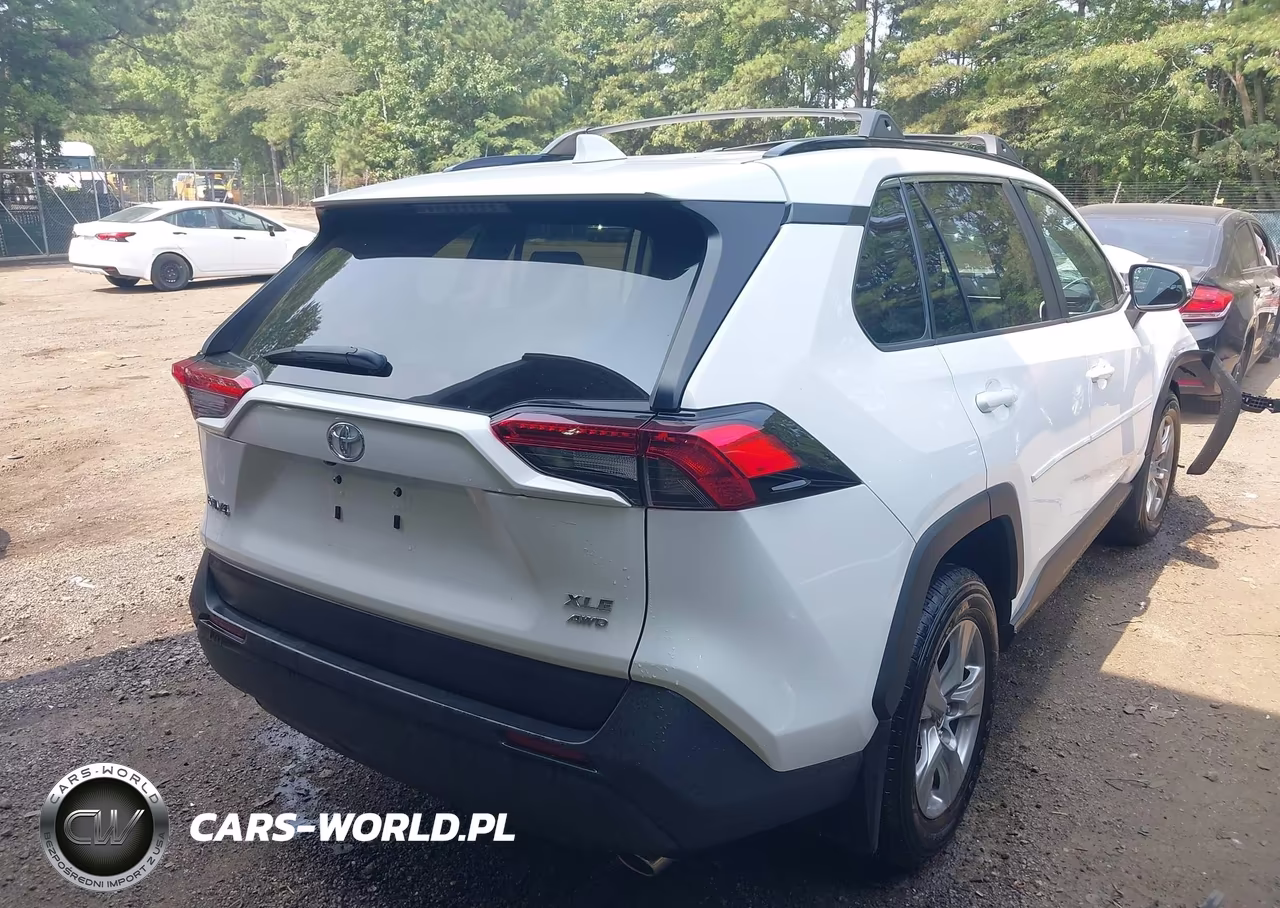2025 Toyota Rav4 Xle VIN:2T3P1RFV4SW616382 - 4
