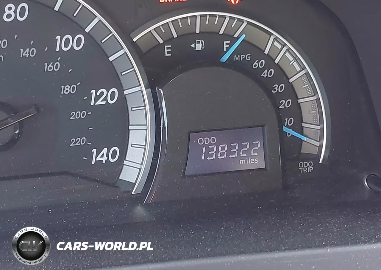 2014 Toyota Camry Se VIN:4T1BF1FK0EU747681 - 16