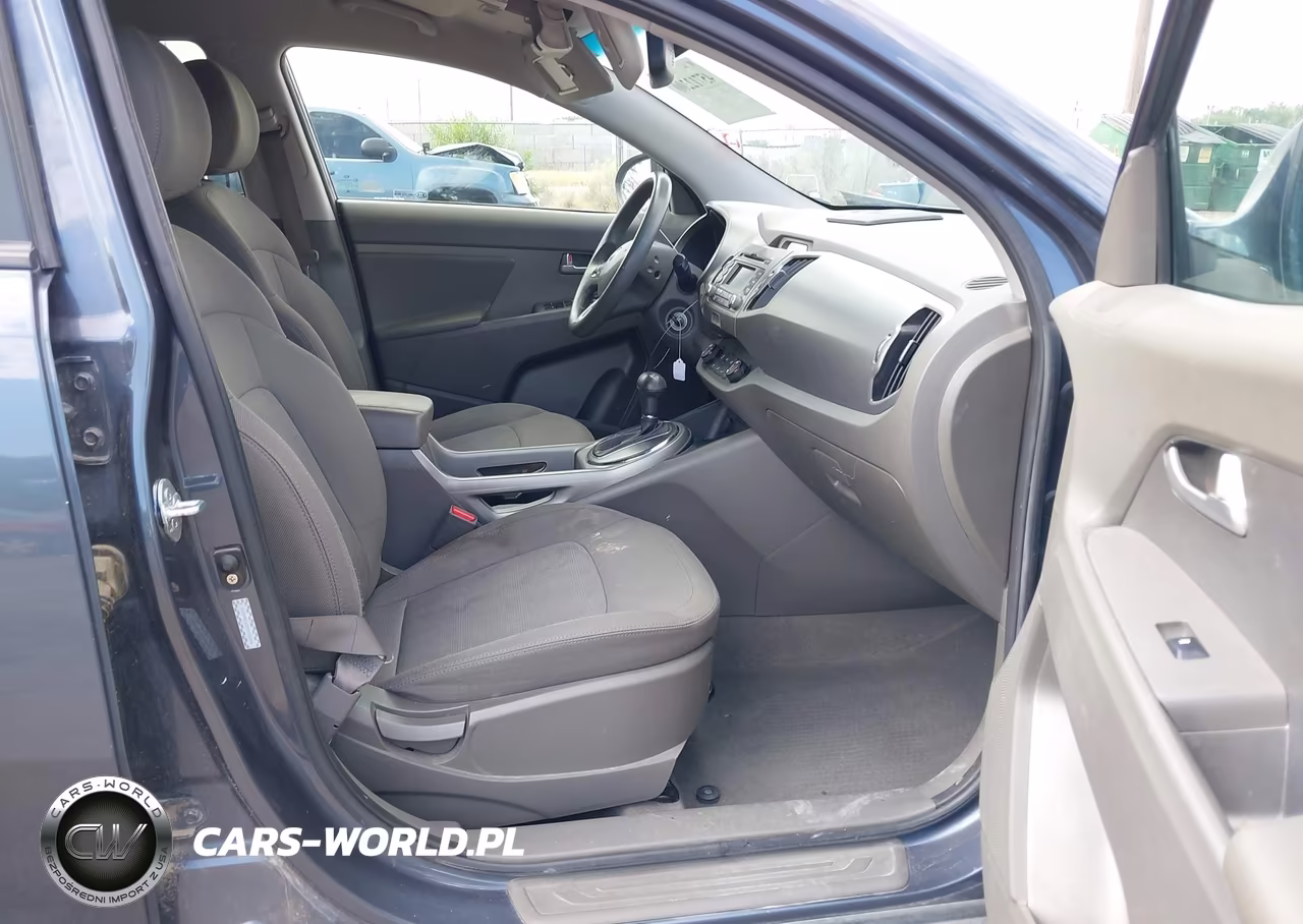 2011 Kia Sportage Lx VIN:KNDPBCA23B7102249 - 5