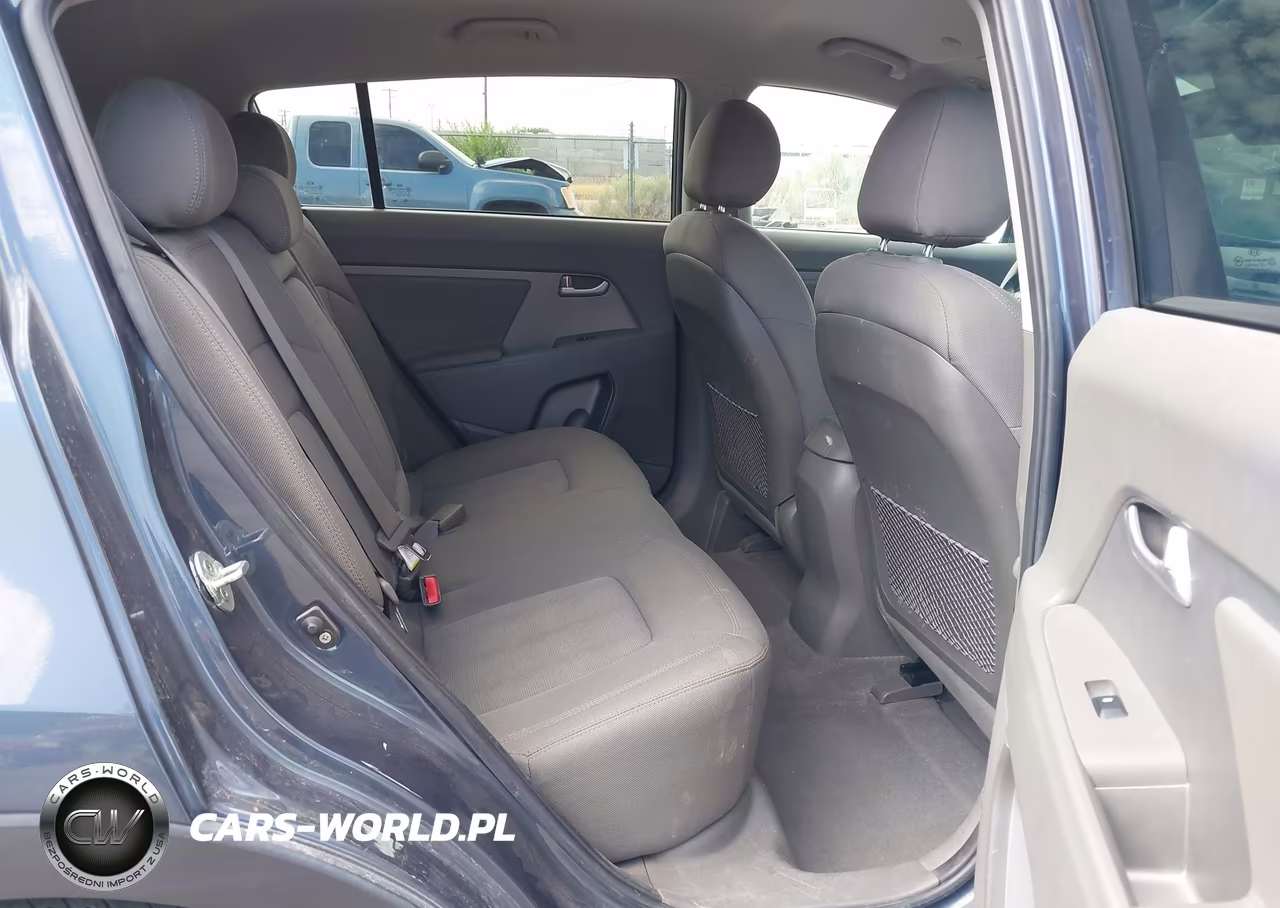 2011 Kia Sportage Lx VIN:KNDPBCA23B7102249 - 8