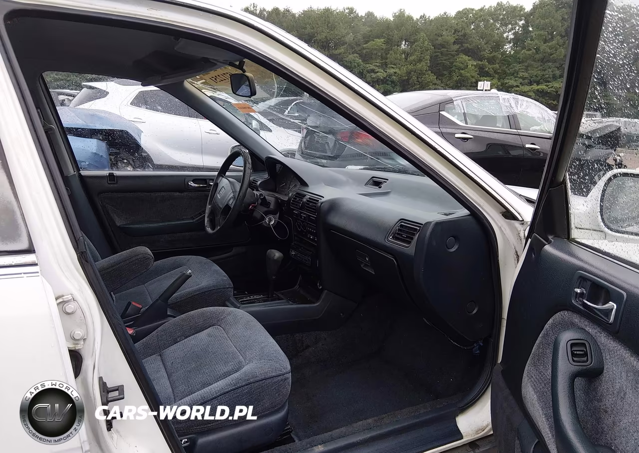 1993 Honda Accord 10Th Anniversary VIN:1HGCB7697PA157908 - 5