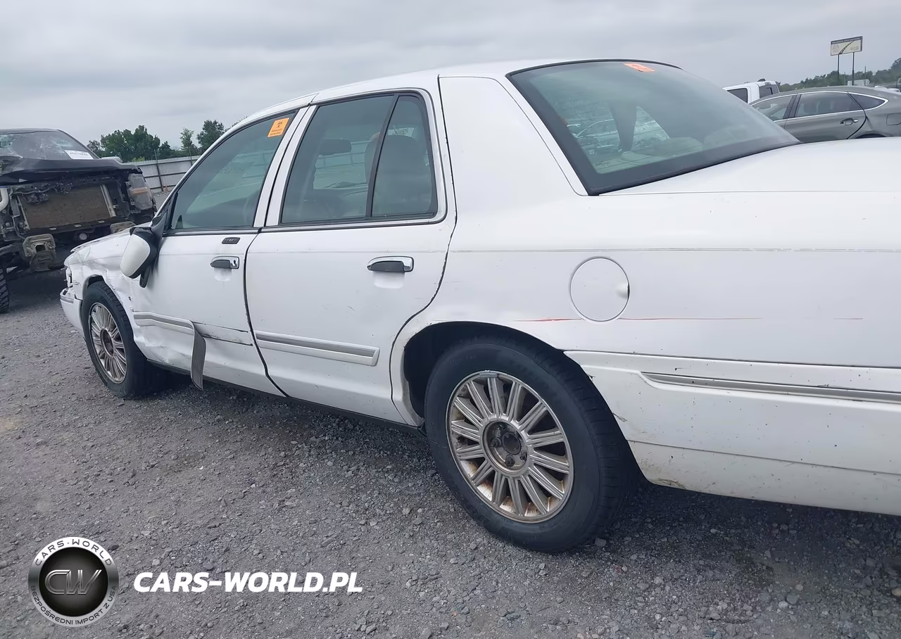 2010 Mercury Grand Marquis Ls (Fleet Only) VIN:2MEBM7FV7AX610097 - 14