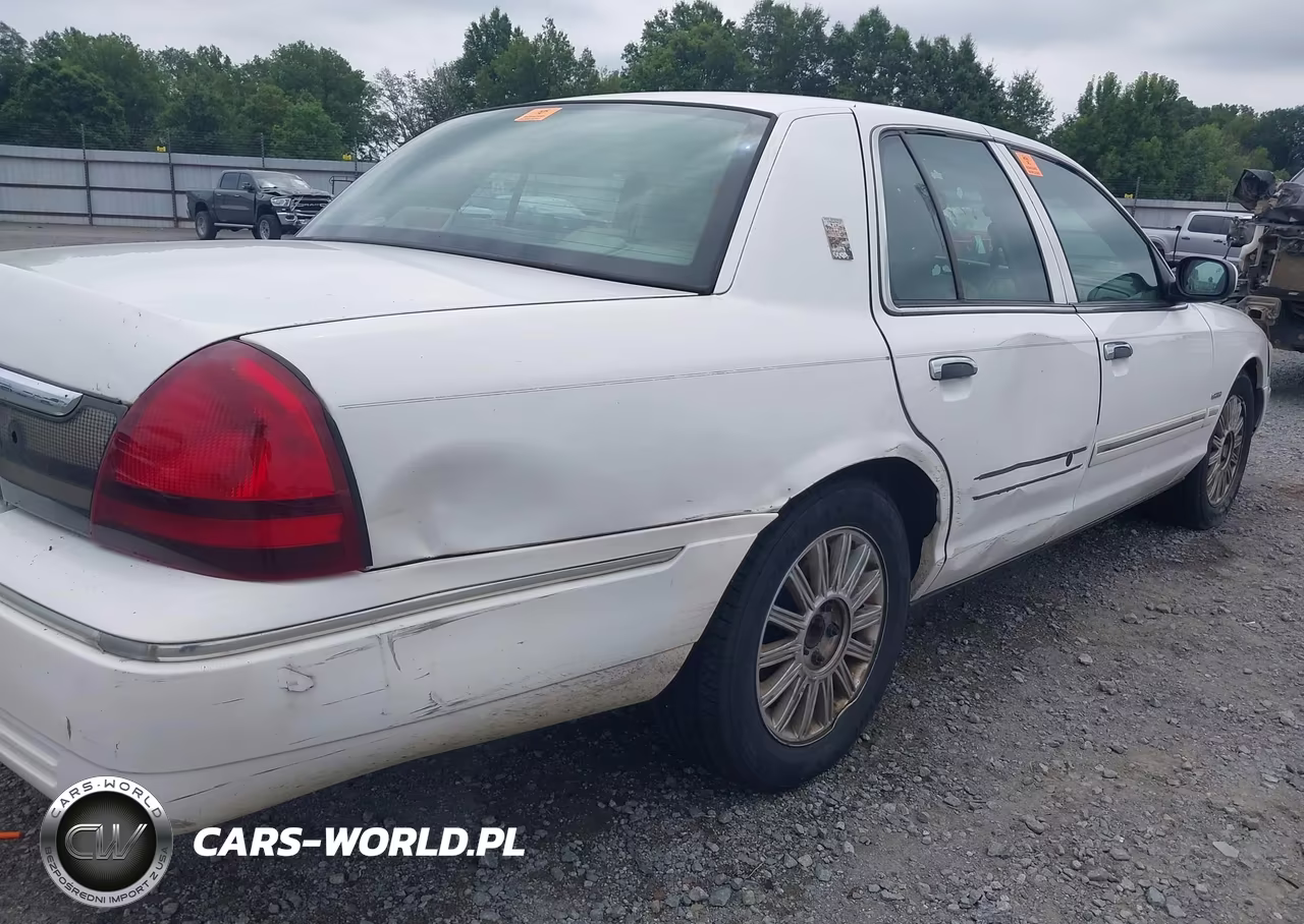 2010 Mercury Grand Marquis Ls (Fleet Only) VIN:2MEBM7FV7AX610097 - 15