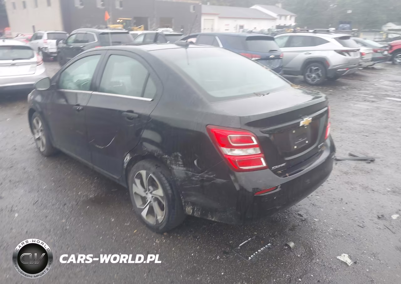 2019 Chevrolet Sonic Premier Auto VIN:1G1JF5SB7K4126679 - 3